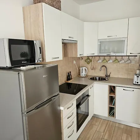 Апартаменты Kristy's Place Цриквеница